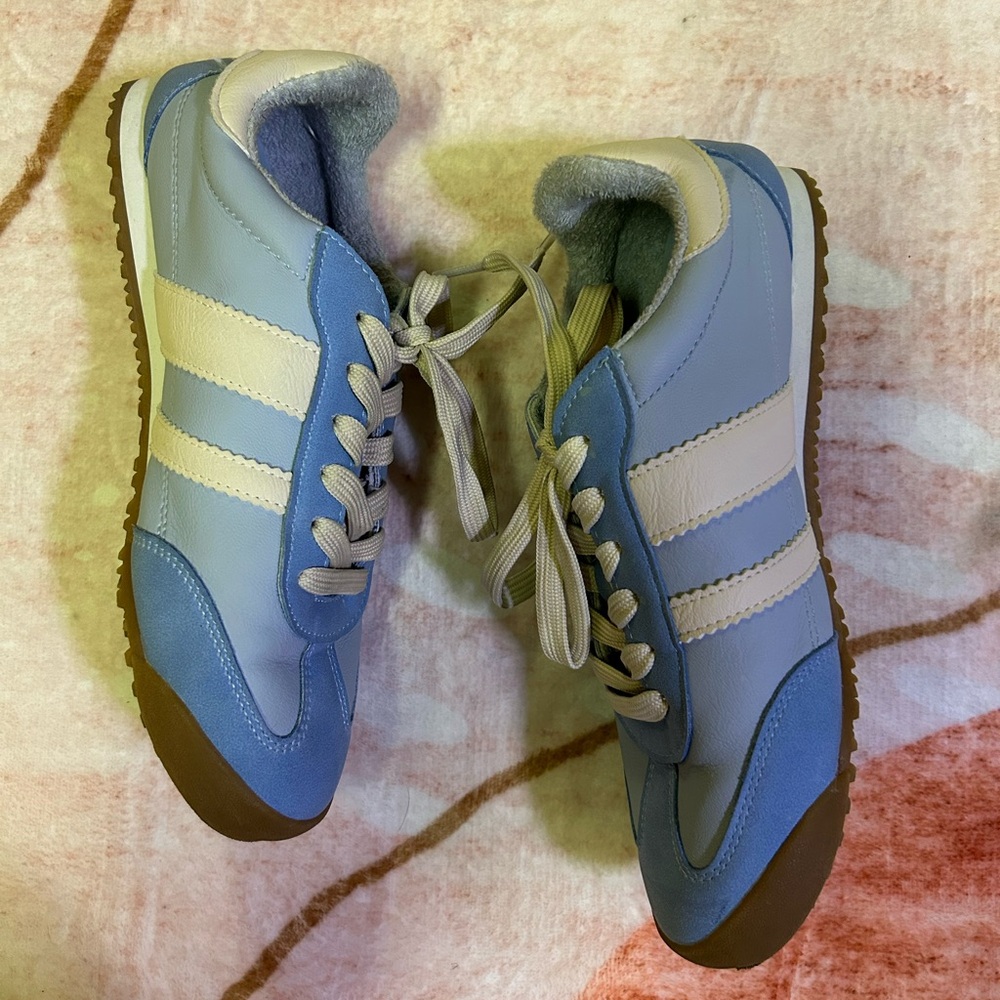 Dolce Vita Blue and Gray Sneakers - Picture 6 of 7